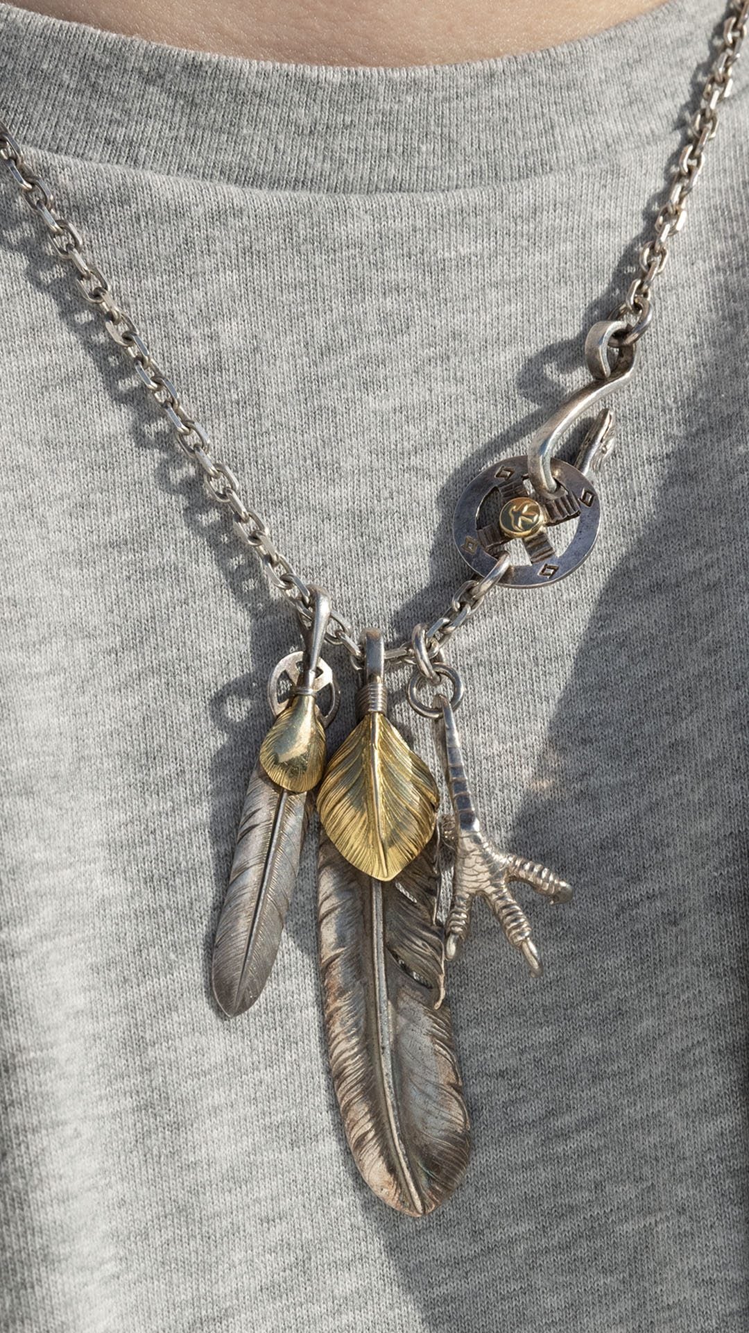 Goros XL Silver Claw Left, XL Gold Top Right Feathers - Native Feather